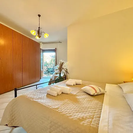 Stardust Whisper Apartman *